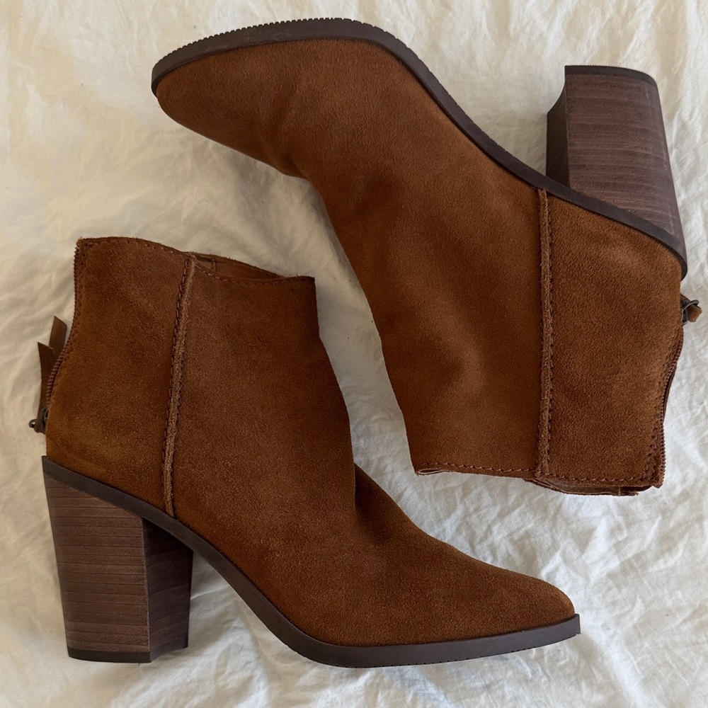 BP Rich Brown Suede Ankle Booties - NEVER WORN